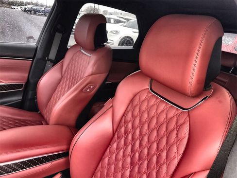 Used 2025 Genesis GV70 3.5T Sport w/ Sport Prestige Package image 11