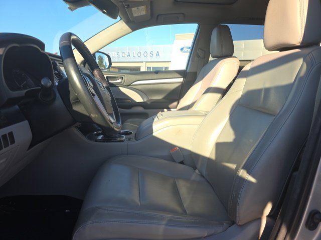 Used 2018 Toyota Highlander XLE FWD image 9
