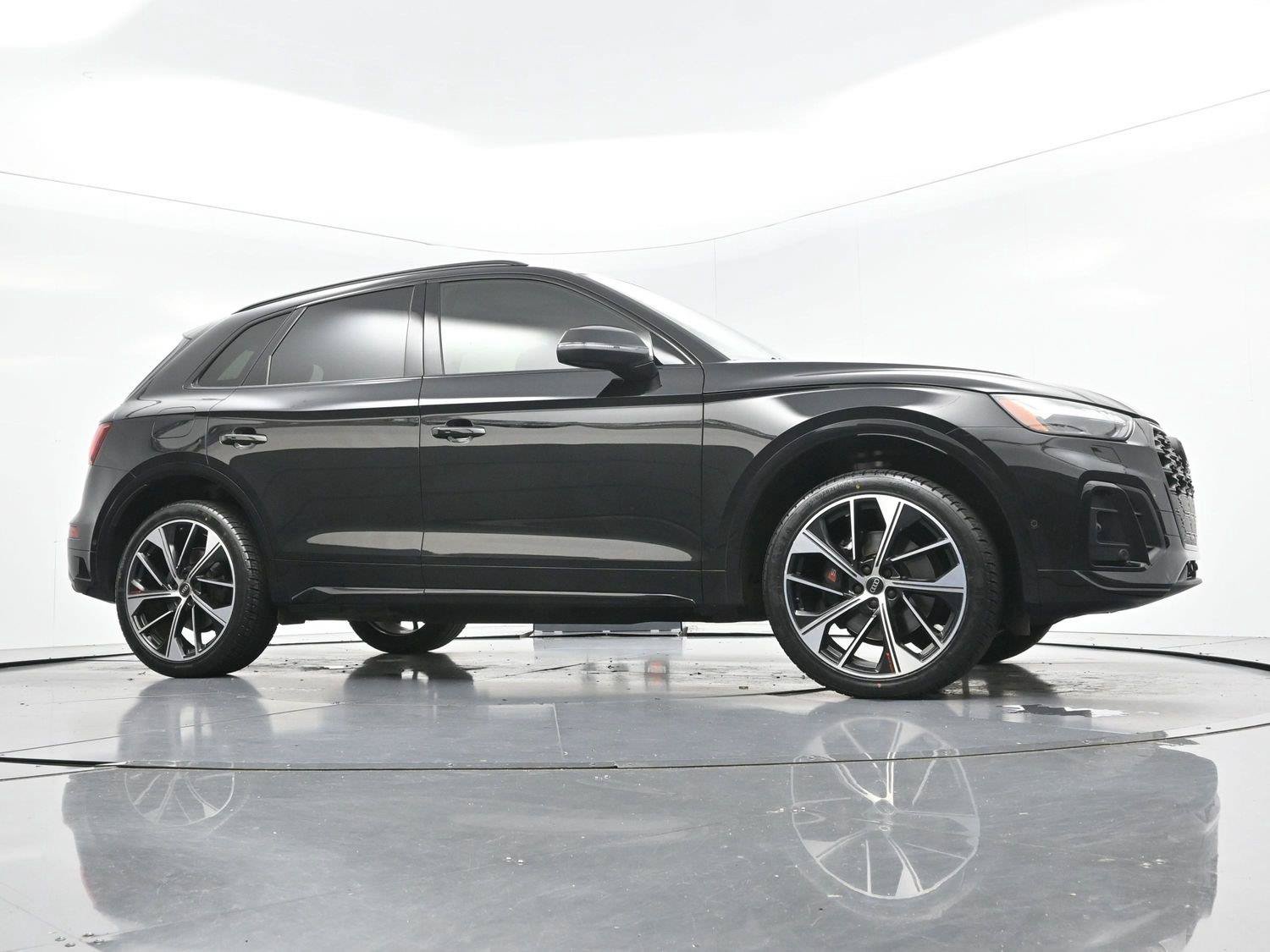 Used 2024 Audi SQ5 Prestige AWD/4WD image 44