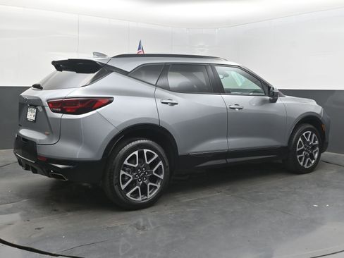 Used 2025 Chevrolet Blazer RS FWD image 9