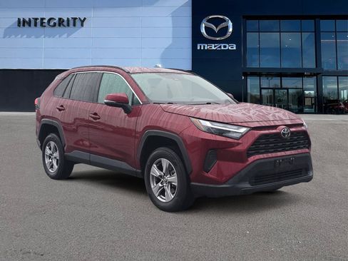 Used 2023 Toyota RAV4 XLE image 2