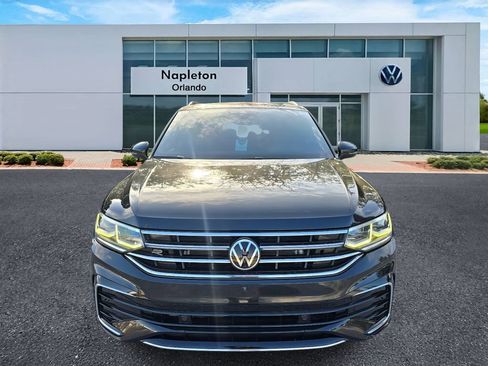 Used 2022 Volkswagen Tiguan SEL R-Line image 2