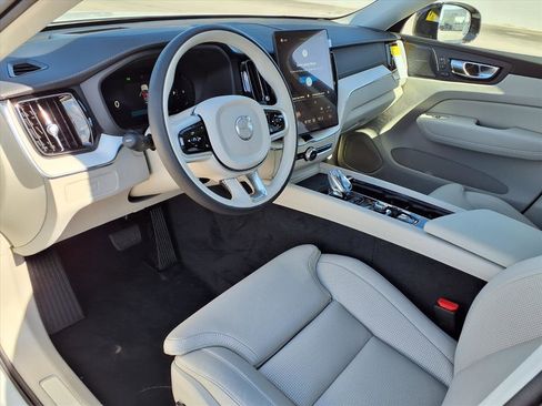 New 2026 Volvo XC60 B5 Ultra w/ Protection Package Premier image 12
