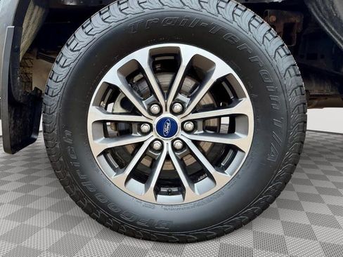 Used 2020 Ford F150 XLT w/ Equipment Group 302A Luxury AWD/4WD image 42