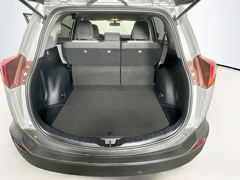 Used 2015 Toyota RAV4 LE image 26