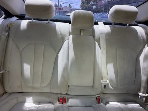 Used 2015 Chrysler 200 Limited w/ Convenience Group FWD image 14