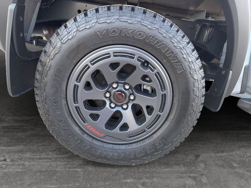 New 2026 Nissan Frontier PRO-4X w/ Pro-4x Convenience Package AWD/4WD image 6