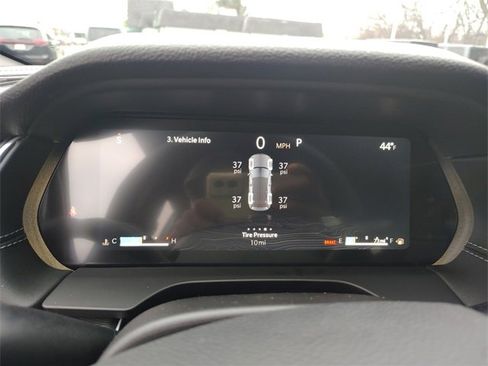 New 2025 Jeep Grand Cherokee 4WD image 17