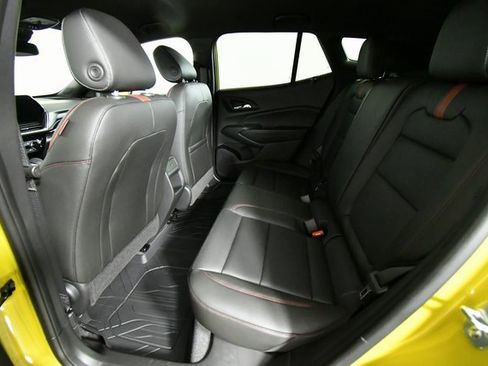 New 2025 Chevrolet Trax RS image 25