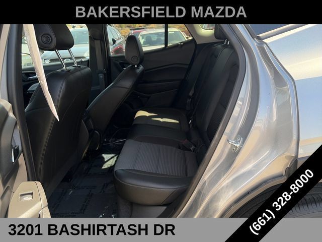 Used 2025 Chevrolet Trax LT FWD image 18