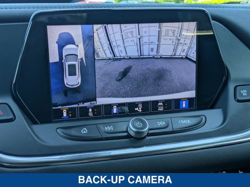 Used 2022 Chevrolet Blazer LT w/ Sound & Technology Package FWD image 34