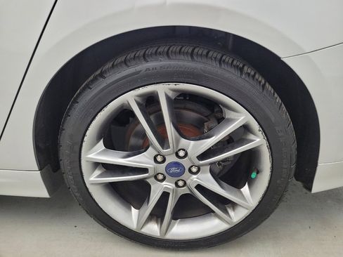 Used 2014 Ford Fusion Titanium FWD image 31