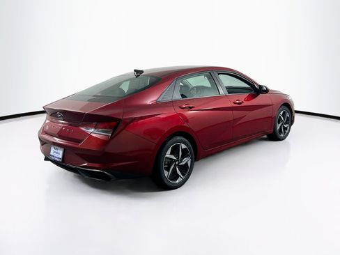 Used 2023 Hyundai Elantra SEL w/ Convenience Package image 5
