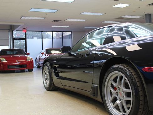 Used 2002 Chevrolet Corvette Z06 w/ Memory Pkg image 24