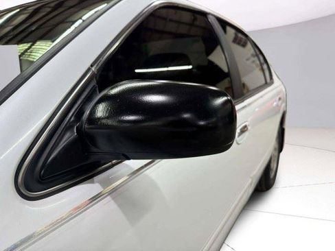 Used 1996 Nissan Maxima FWD image 12