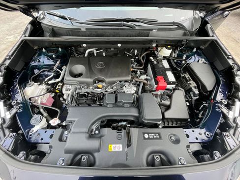 Used 2025 Toyota RAV4 XLE image 33