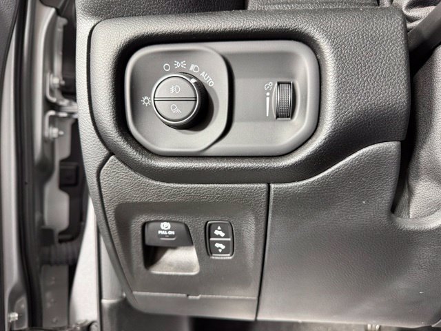 Used 2021 RAM 1500 Big Horn AWD/4WD image 14