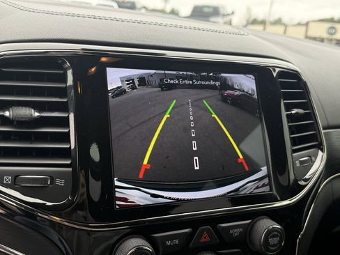 Used 2021 Jeep Grand Cherokee High Altitude image 23