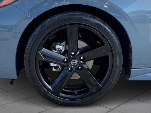 Used 2024 Nissan Sentra SR image 11