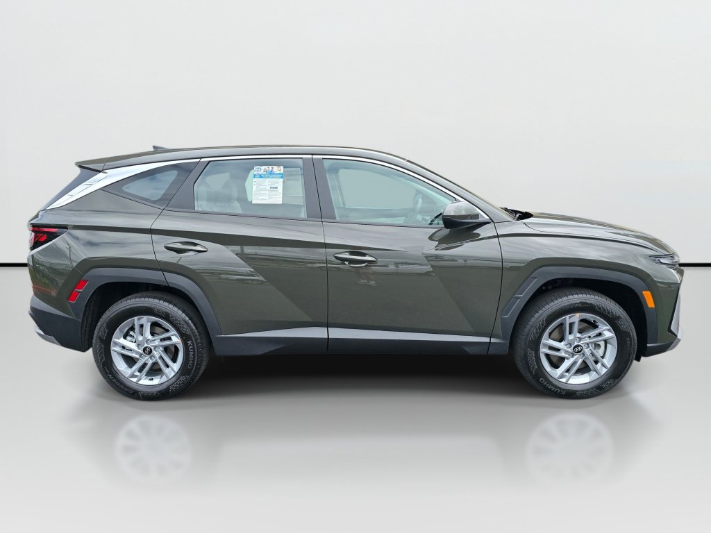New 2026 Hyundai Tucson SE AWD/4WD image 3