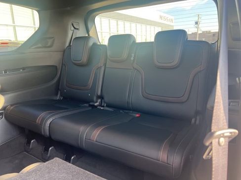 New 2026 Nissan Armada SL w/ Captain's Chari Seat Package image 9