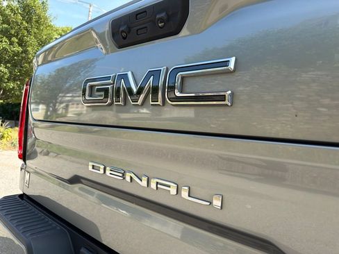 Used 2025 GMC Sierra 1500 Denali Ultimate AWD/4WD image 12