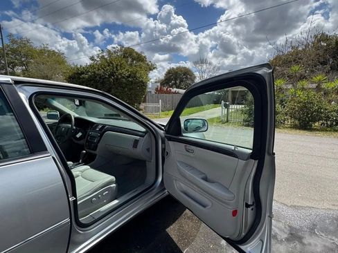 Used 2009 Cadillac DTS image 8