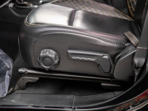 Used 2021 Jeep Wrangler Unlimited Sahara image 14