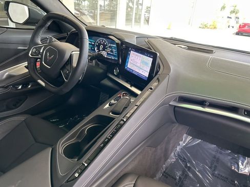 Used 2024 Chevrolet Corvette Z06 image 25