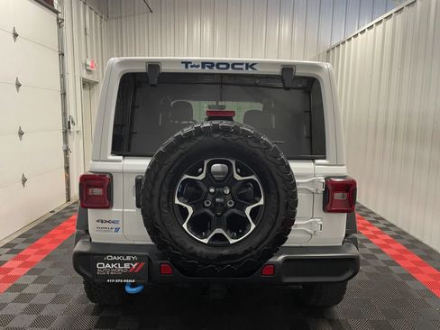 Used 2022 Jeep Wrangler Unlimited Rubicon 4xe AWD/4WD image 7
