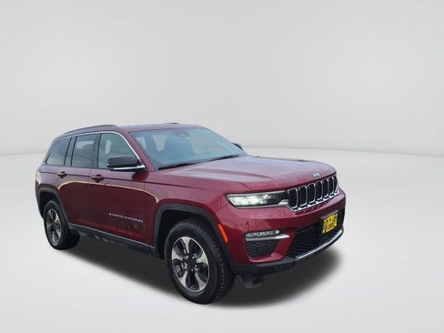 Used 2024 Jeep Grand Cherokee Limited 4xe image 8