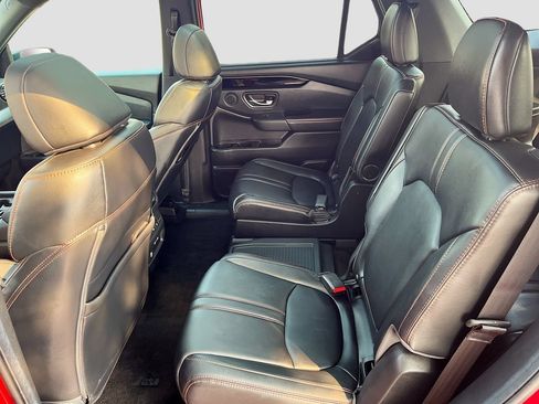 Used 2023 Honda Pilot TrailSport image 24