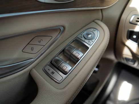 Used 2020 Mercedes-Benz C 300 4MATIC Sedan image 31