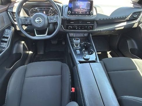 Used 2023 Nissan Rogue S AWD/4WD image 26