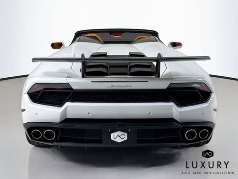 Used 2019 Lamborghini Huracan LP 580-2 RWD image 7