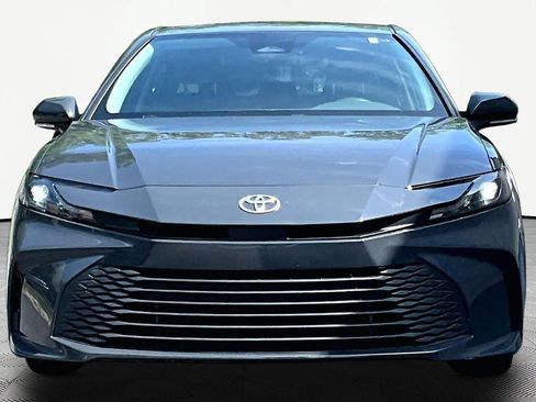 Used 2025 Toyota Camry LE FWD image 4