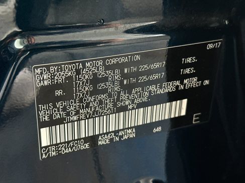 Used 2018 Toyota RAV4 XLE w/ Preferred Accessory Package image 27