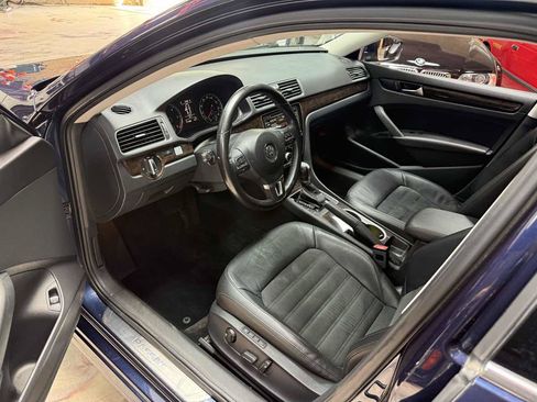 Used 2014 Volkswagen Passat TDI SEL Premium FWD image 7
