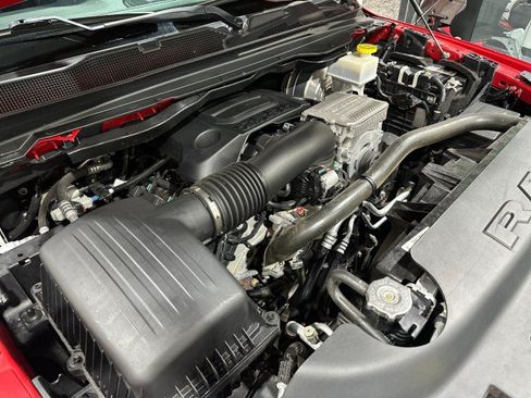 Used 2023 RAM 1500 Laramie AWD/4WD image 9