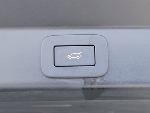 Used 2024 Land Rover Range Rover Sport Dynamic SE image 8