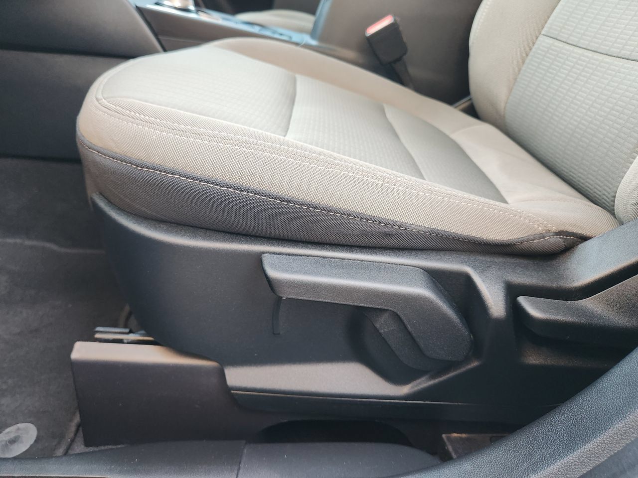 Used 2020 Ford Escape S FWD image 23