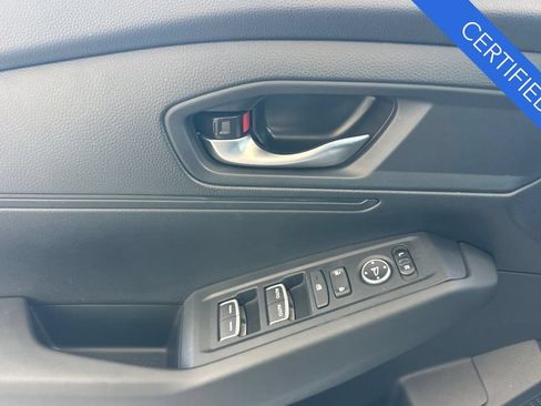 Certified 2025 Honda Accord LX image 11
