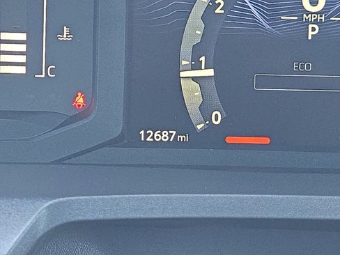 Used 2024 Toyota Tacoma SR5 image 2