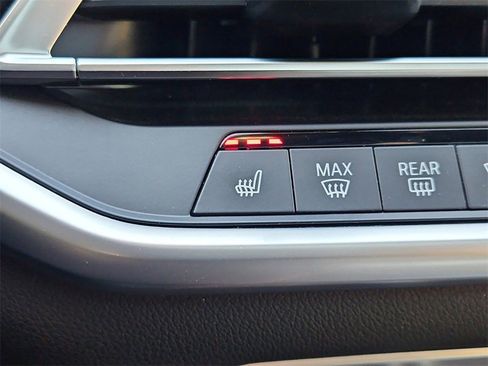 Used 2023 BMW X5 xDrive40i w/ Premium Package image 21