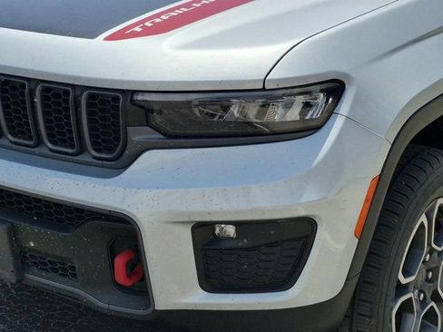 Used 2022 Jeep Grand Cherokee Trailhawk AWD/4WD image 4
