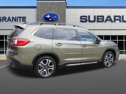 Used 2025 Subaru Ascent Limited AWD/4WD image 11