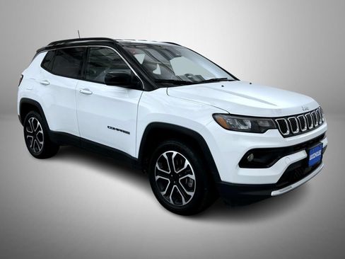 Certified 2024 Jeep Compass Limited AWD/4WD image 3