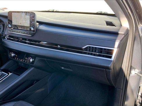 Used 2024 Mitsubishi Outlander SE image 15