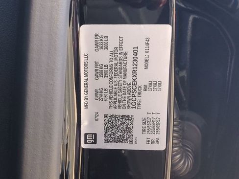 Used 2024 Chevrolet Colorado LT w/ LT Convenience Package RWD image 37