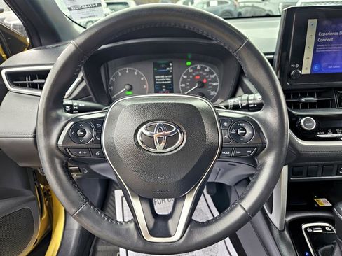 Used 2023 Toyota Corolla Cross SE image 26
